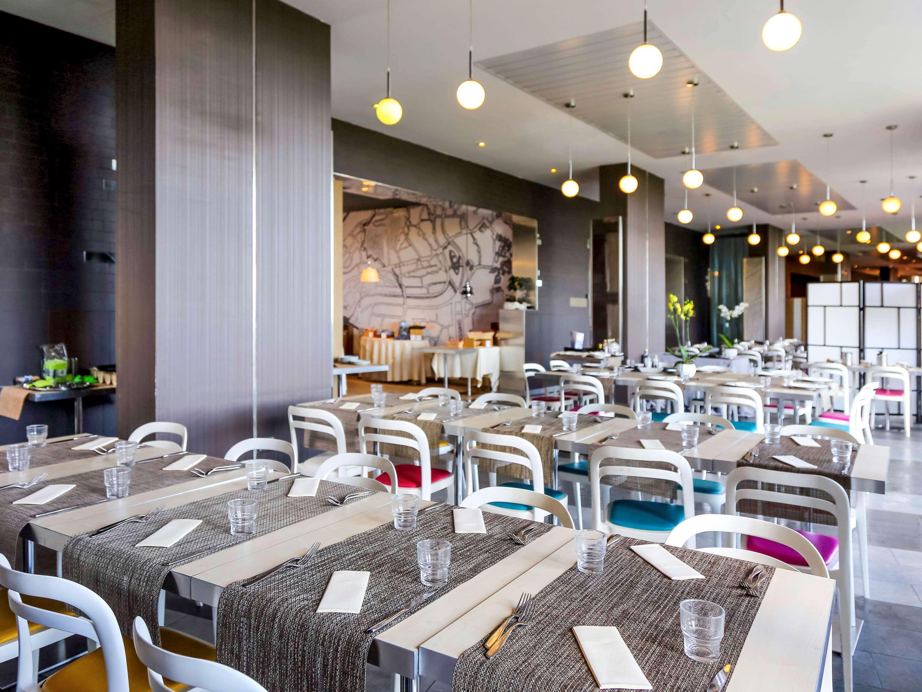 Hotel Ibis Styles Roma Eur Esterno foto