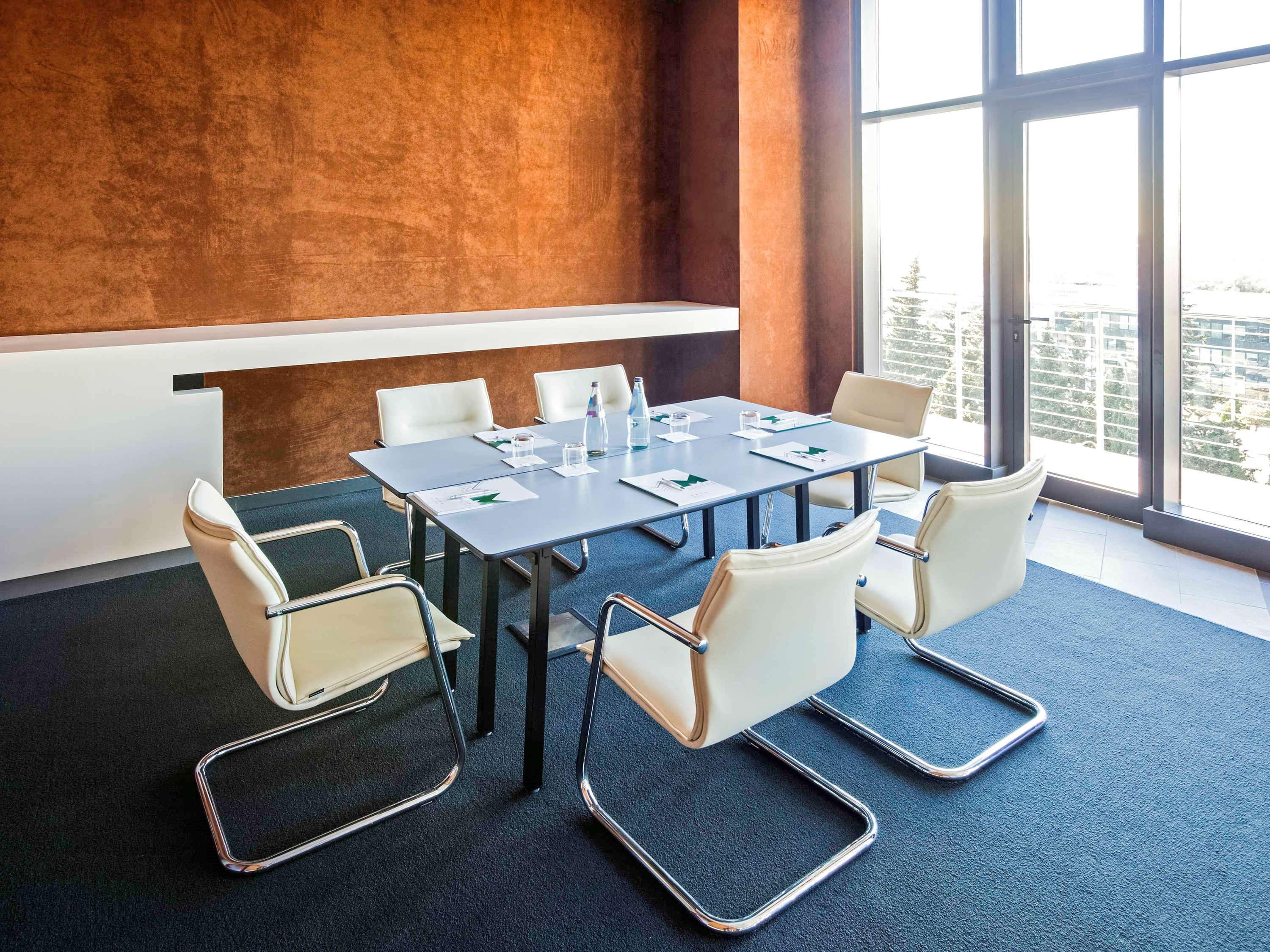Hotel Ibis Styles Roma Eur Esterno foto