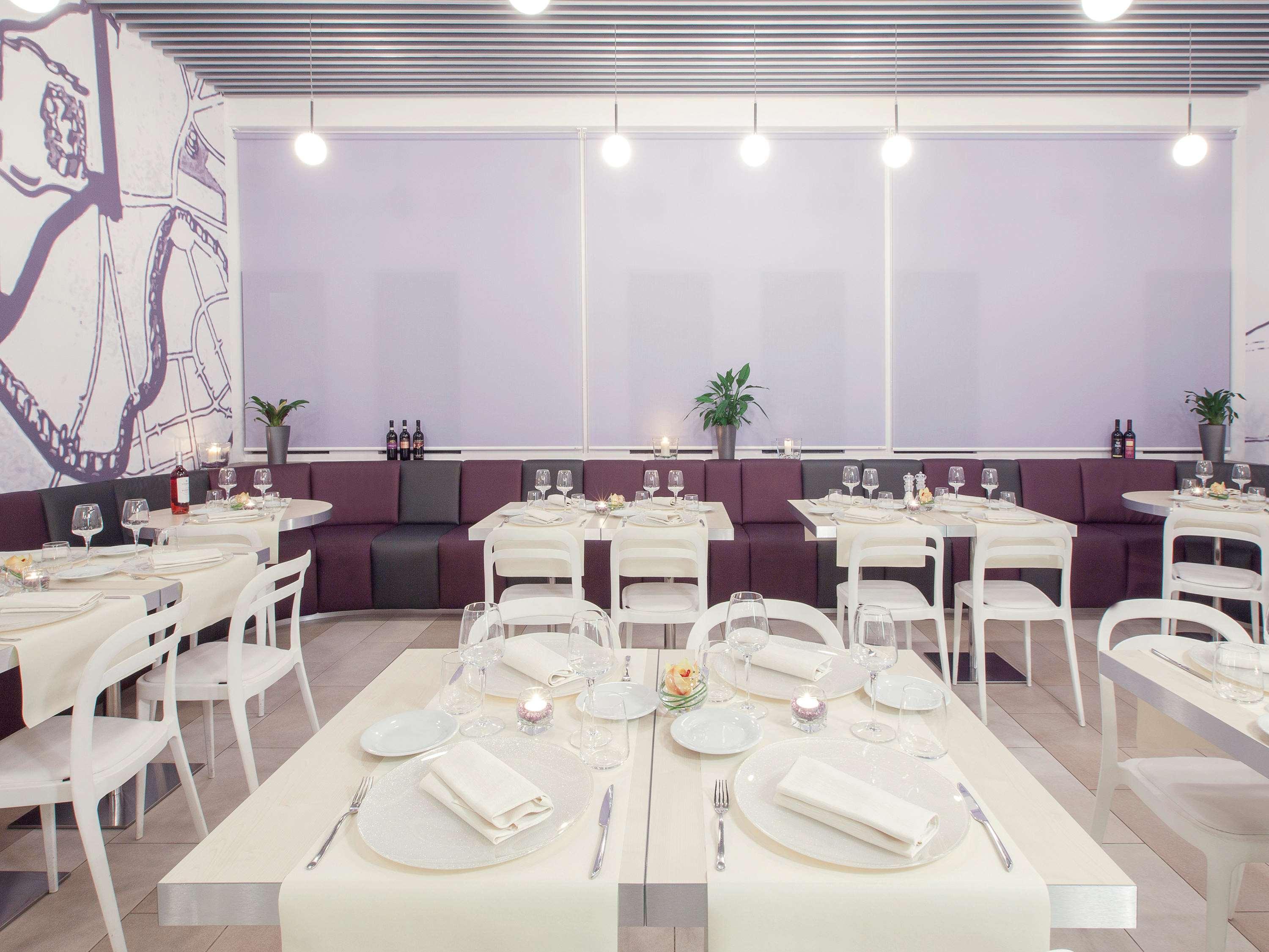 Hotel Ibis Styles Roma Eur Esterno foto