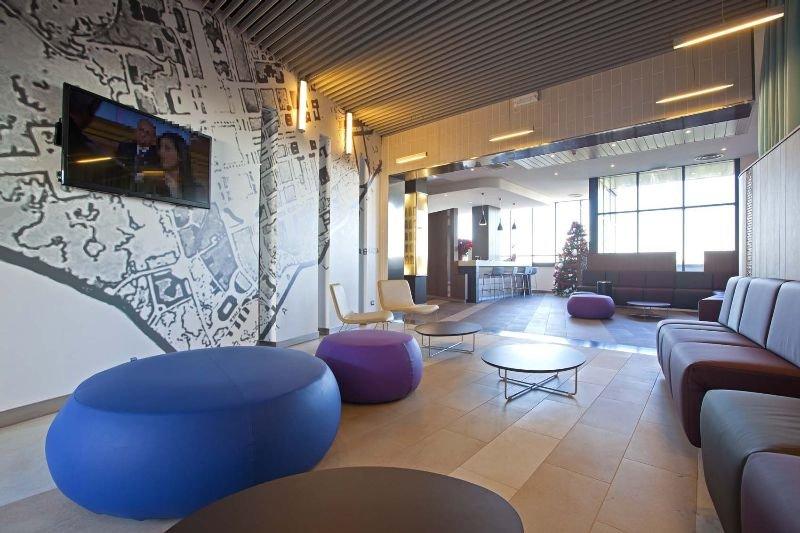 Hotel Ibis Styles Roma Eur Esterno foto