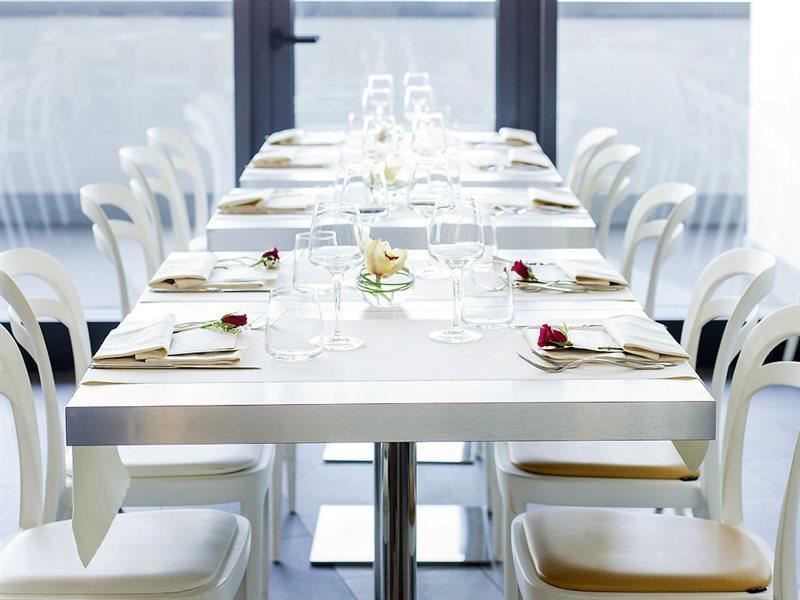 Hotel Ibis Styles Roma Eur Esterno foto
