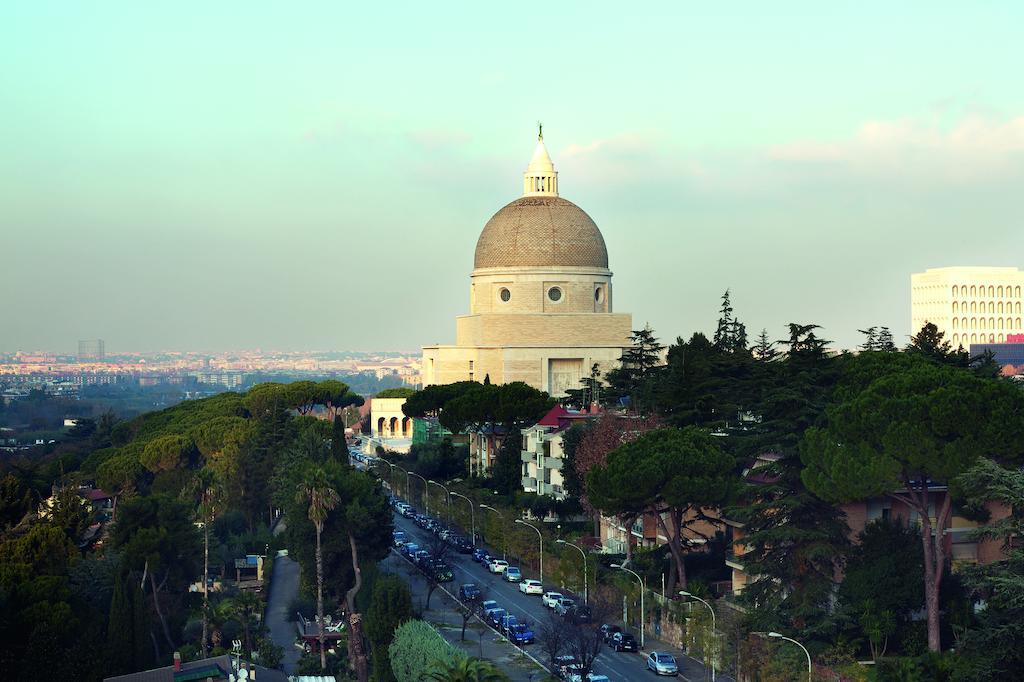 Hotel Ibis Styles Roma Eur Esterno foto